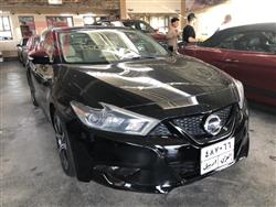 Nissan Maxima